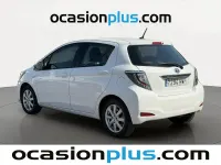 Usado Toyota Yaris Active 100 CV (73 kW) 2012 Blanco Utilitario