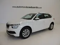 Usado Skoda Kamiq Ambition 110 CV (80 kW) 2021 Blanco SUV
