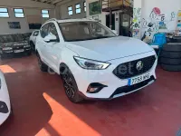 Usado MG ZS Luxury 111 CV (81 kW) 2023 Blanco SUV