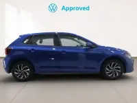 Usado VW Polo Life 95 CV (69 kW) 2022 Azul Utilitario