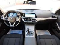 Usado BMW 318 Efficient Dynamics 150 CV (110 kW) 2022 Blanco Berlina