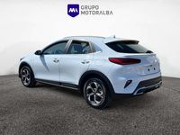 Usado Kia XCeed 101 HP (74 kW) 2025 Branco SUV