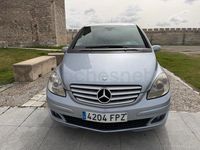 Usado Mercedes B180 109 CV (80 kW) 2007 Gris / plata Monovolumen