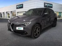 Usado Alfa Romeo Stelvio Executive 210 CV (154 kW) 2019 Gris / plata SUV