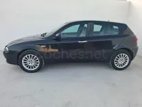 Usado Alfa Romeo 147 Progression 120 CV (88 kW) 2009 Negro Utilitario
