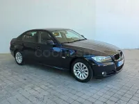 Usado BMW 318 143 CV (105 kW) 2009 Azul Berlina