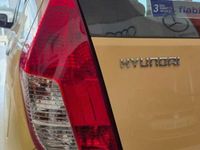 Usado Hyundai i10 Style 67 CV (49 kW) 2008 Amarillo Utilitario