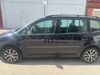 Usado VW Touran Advance 105 CV (77 kW) 2012 Negro Monovolumen