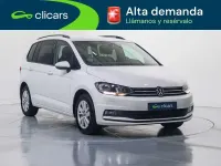Usado VW Touran Advance 150 CV (110 kW) 2023 Blanco Monovolumen