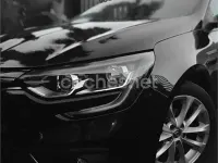 Usado Renault Mégane IV Zen 130 CV (95 kW) 2018 Negro Berlina