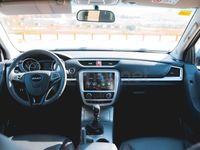 Usado EVO Cross 4 136 CV (100 kW) 2024 Azul Recogida