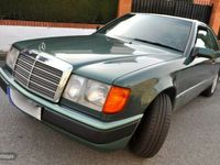 Usado Mercedes E220 Elegance 150 CV (110 kW) 1994 Verde Coupe