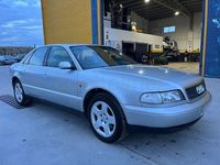 Usado Audi A8 300 CV (220 kW) 1995 Gris / plata Berlina
