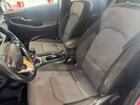 Usado Hyundai i30 GO! 95 CV (69 kW) 2019 Rojo Berlina