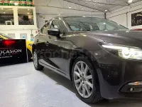Usado Mazda 3 150 CV (110 kW) 2017 Gris / plata Berlina