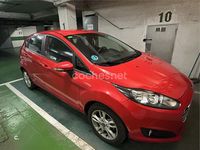 Usado Ford Fiesta Trend 100 CV (73 kW) 2015 Rojo Berlina