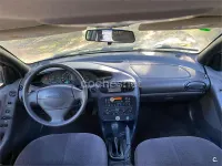 Usado Chrysler Stratus 133 CV (97 kW) 2000 Gris / plata Berlina