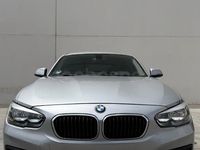 Käytetty BMW 118 Comfort Edition 150 HP (110 kW) 2016 Harmaa Viistoperä