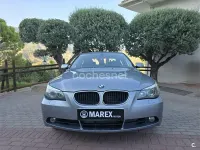 Usado BMW 530 193 CV (141 kW) 2004 Gris / plata Berlina