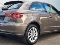 Usado Audi A3 Ambiente 122 CV (89 kW) 2013 Negro Utilitario