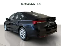 Usado Skoda Octavia Selection 150 CV (110 kW) 2025 Negro Berlina