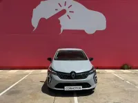 Usado Renault Clio Evolution 100 CV (73 kW) 2025 Gris Utilitario