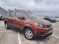 Usado Peugeot Rifter Allure 130 CV (95 kW) 2021 Granate Monovolumen