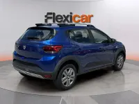 Usado Dacia Sandero Comfort 91 CV (66 kW) 2021 Azul Berlina