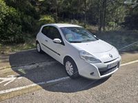 Usado Renault Clio II Authentique 75 CV (55 kW) 2009 Blanco Utilitario