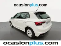 Usado Skoda Fabia Ambition 80 CV (58 kW) 2021 Blanco Utilitario