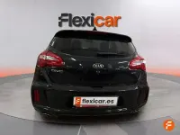 Usado Kia Ceed 136 CV (100 kW) 2018 Negro Utilitario