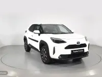 Usado Toyota Yaris Cross Active 116 CV (85 kW) 2023 Blanco SUV