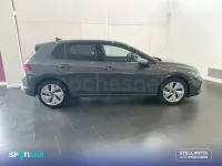 Usado VW Golf VIII 115 CV (84 kW) 2025 Gris / plata Berlina