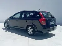 Usado Kia Ceed 115 CV (84 kW) 2011 Negro Utilitario