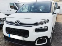 Usado Citroën Berlingo Feel 100 CV (73 kW) 2020 Blanco Monovolumen