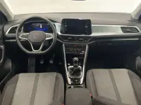 Usado VW T-Roc 115 CV (84 kW) 2025 Gris SUV