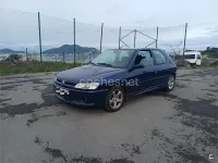 Usado Peugeot 306 90 CV (66 kW) 1999 Azul Berlina
