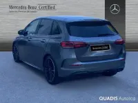 Usado Mercedes B200 150 CV (110 kW) 2022 Gris montaña Utilitario