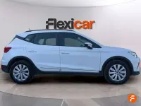Usado Seat Arona Style 110 CV (80 kW) 2024 Blanco SUV