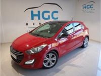 Usado Hyundai i30 110 CV (80 kW) 2013 Rojo Berlina