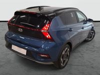 Usado Hyundai Bayon Blackline 100 CV (73 kW) 2025 Azul vibrant (techo negro) SUV