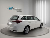 Usado Toyota Auris Touring Sports Active 116 CV (85 kW) 2015 Blanco Familiar