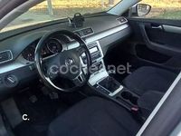 Usado VW Passat Advance 105 CV (77 kW) 2011 Gris / plata Berlina