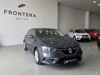 Usado Renault Mégane Business 95 CV (69 kW) 2020 Gris / plata Berlina