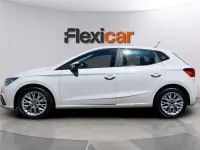 Usado Seat Ibiza Reference 95 CV (69 kW) 2017 Blanco Berlina