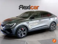 Usado Renault Arkana RS Line 145 CV (106 kW) 2022 Gris / plata SUV