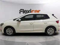 Usado Skoda Fabia Active 80 CV (58 kW) 2022 Blanco Utilitario