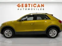 Usado VW T-Roc Edition 110 CV (80 kW) 2021 Amarillo SUV
