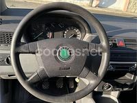 Usado Skoda Fabia Comfort 60 CV (44 kW) 2003 Gris / plata Berlina