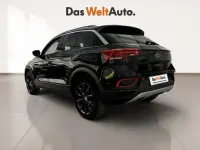 Usado VW T-Roc 115 CV (84 kW) 2023 Negro SUV